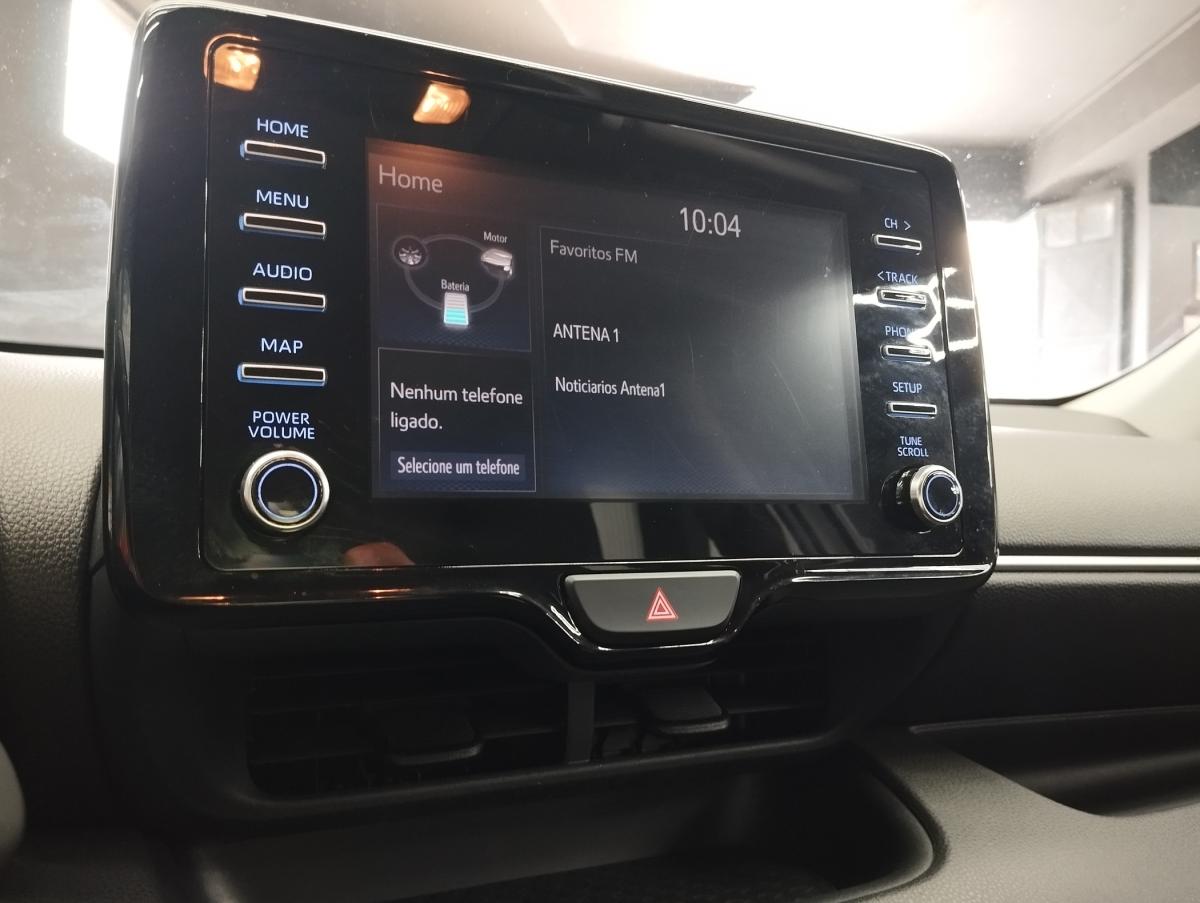 toyota-yaris-2022-hibrido-a-gasolina-1490cc