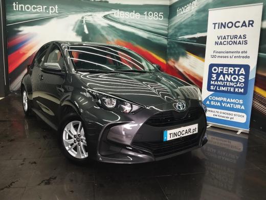 toyota-yaris-2022-hibrido-a-gasolina-1490cc