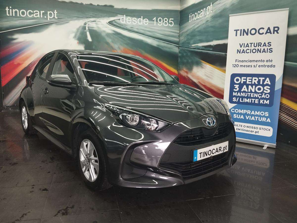toyota-yaris-2022-hibrido-a-gasolina-1490cc