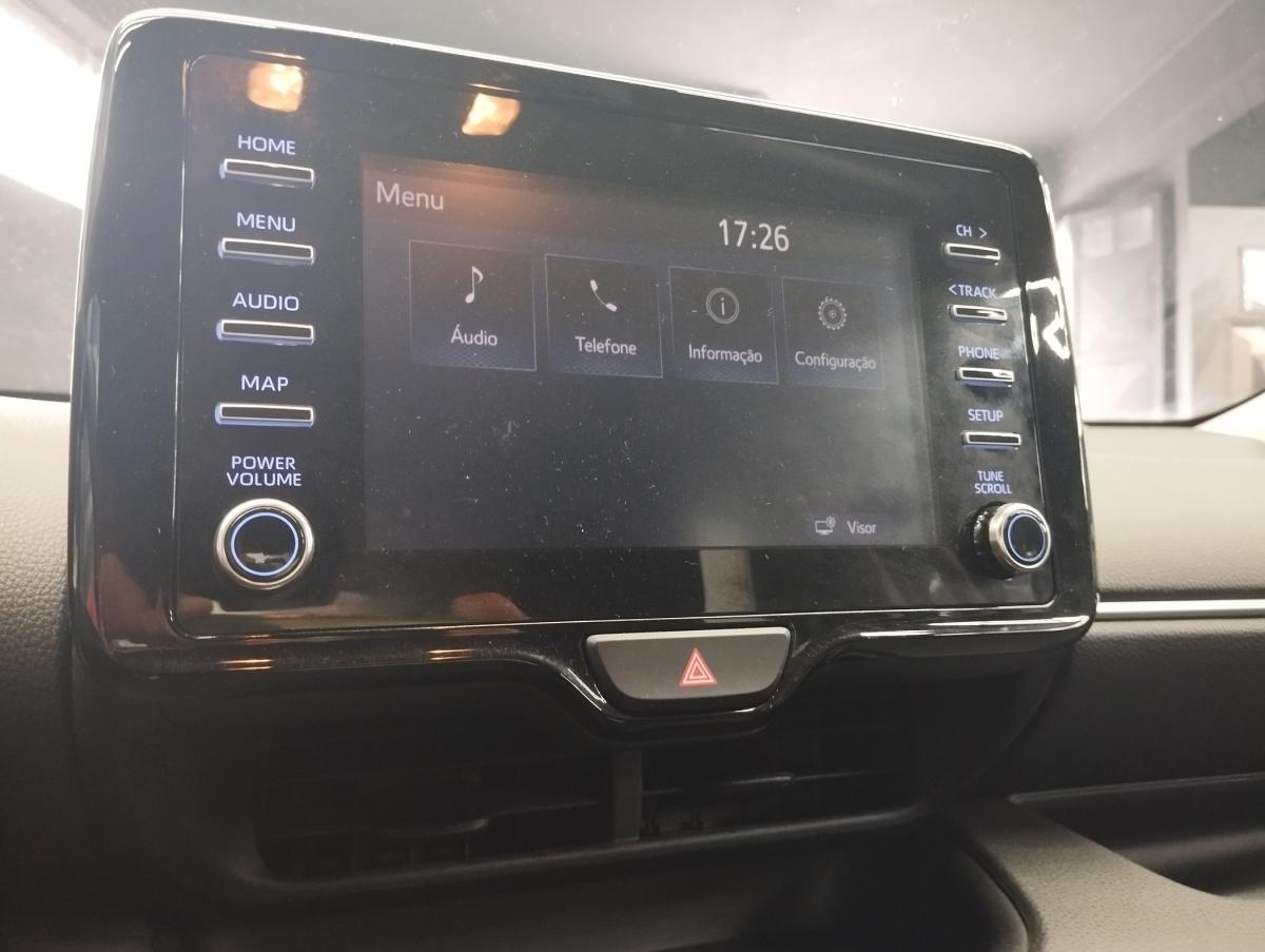 toyota-yaris-2022-hibrido-a-gasolina-1490cc