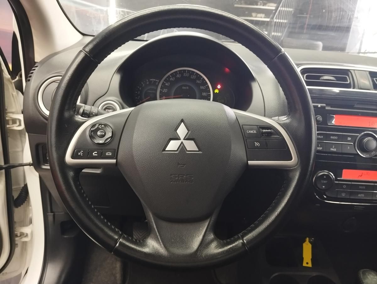 mitsubishi-space-star-2014-gasolina-1193cc