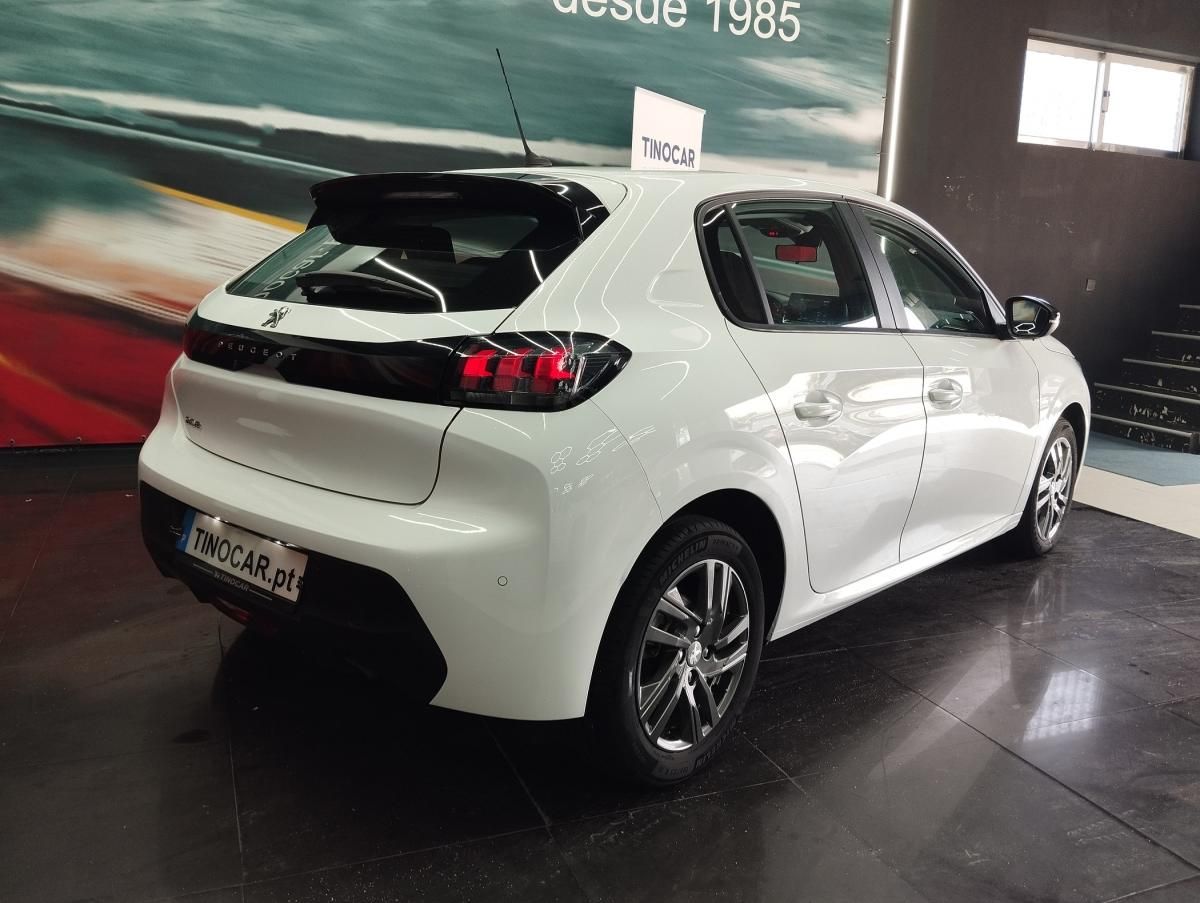 peugeot-208-2022-diesel-1499cc