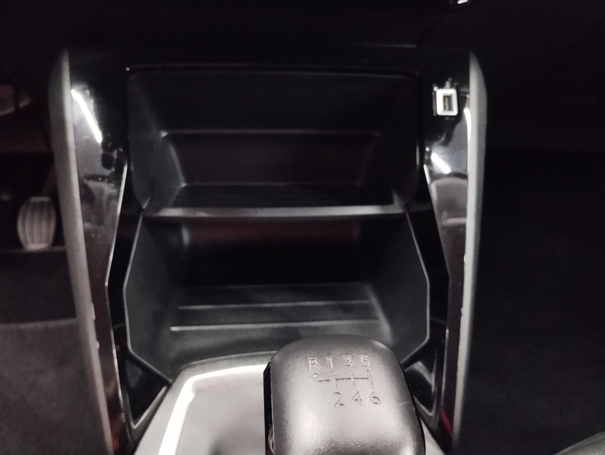 peugeot-208-2022-diesel-1499cc