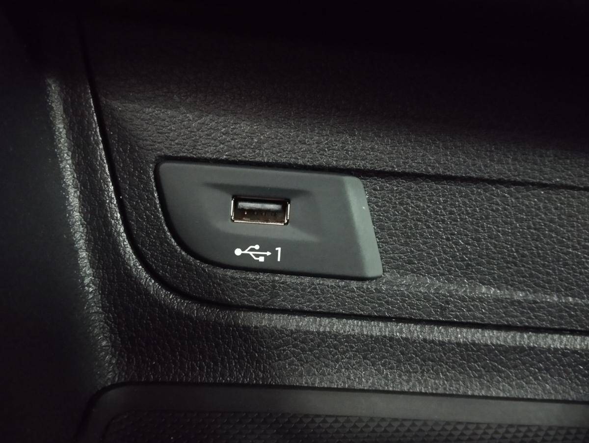 audi-q2-2020-diesel-1598cc