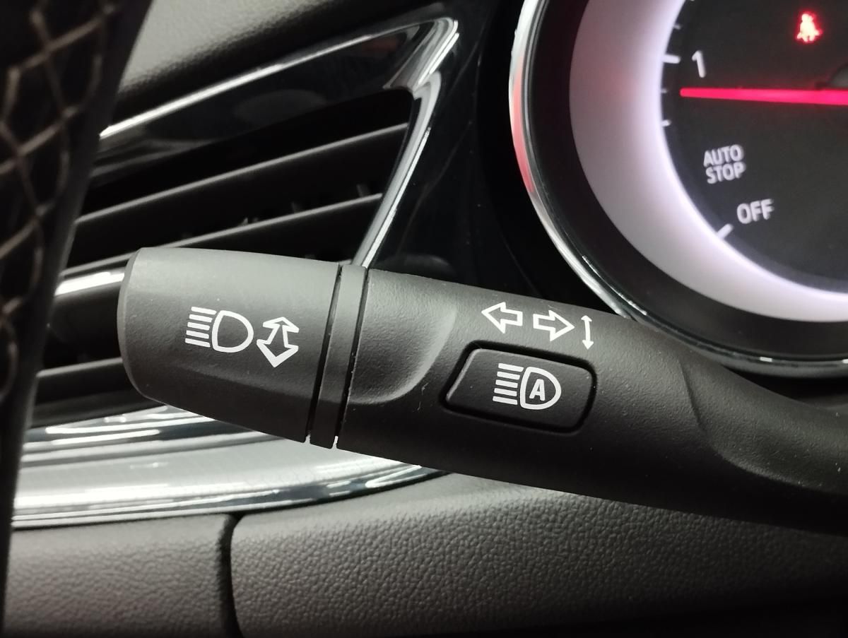 opel-insignia-sports-tourer-2019-diesel-1598cc