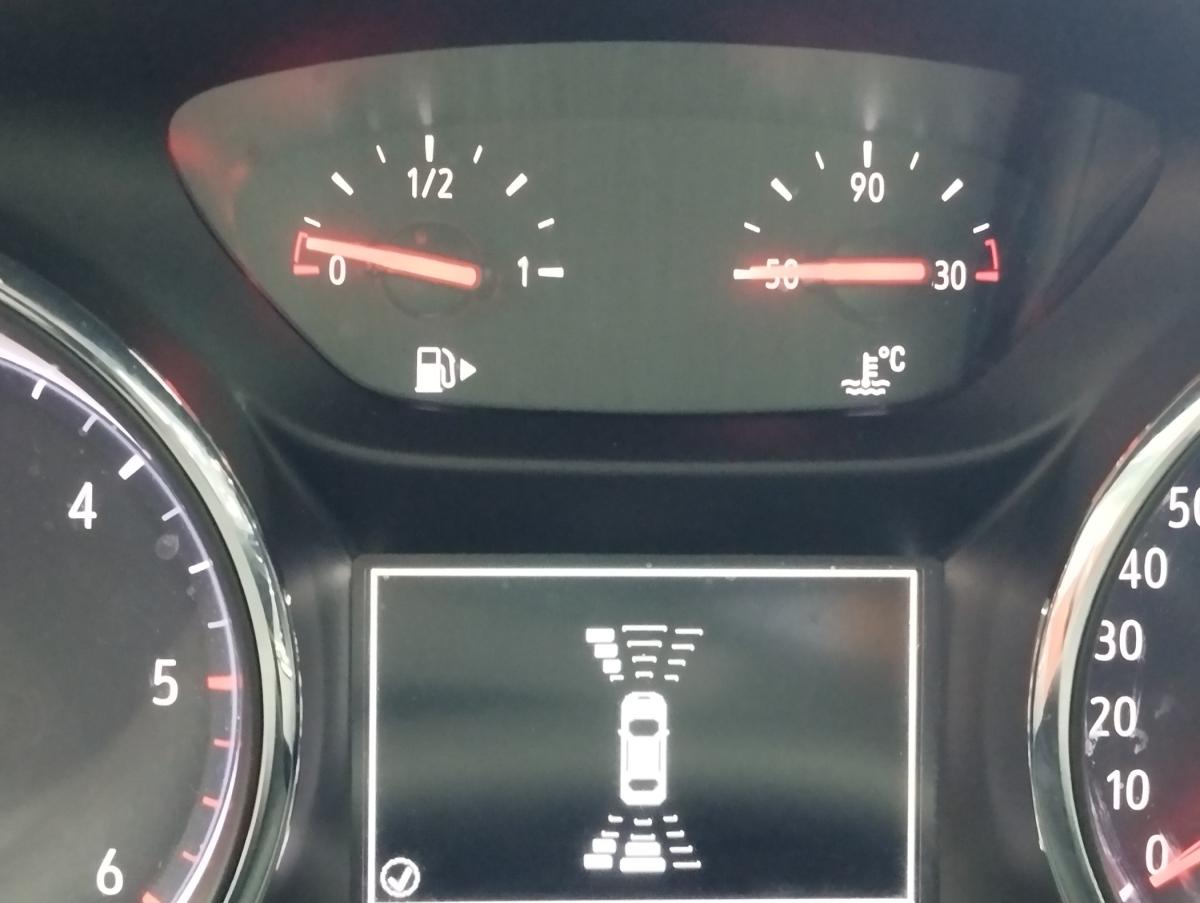 opel-insignia-sports-tourer-2019-diesel-1598cc