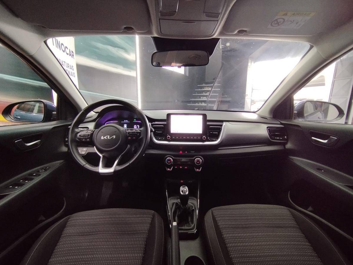 kia-stonic-2025-gasolina-998cc