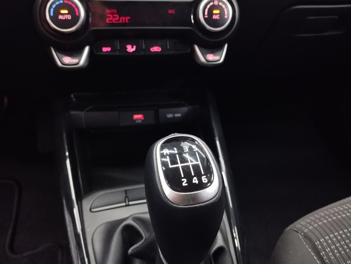 kia-stonic-2025-gasolina-998cc