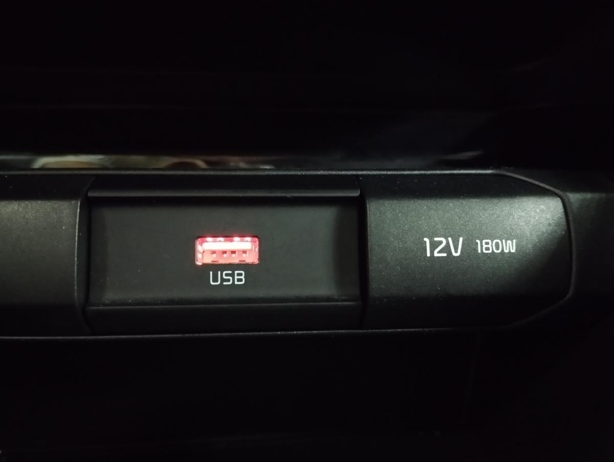 kia-stonic-2025-gasolina-998cc