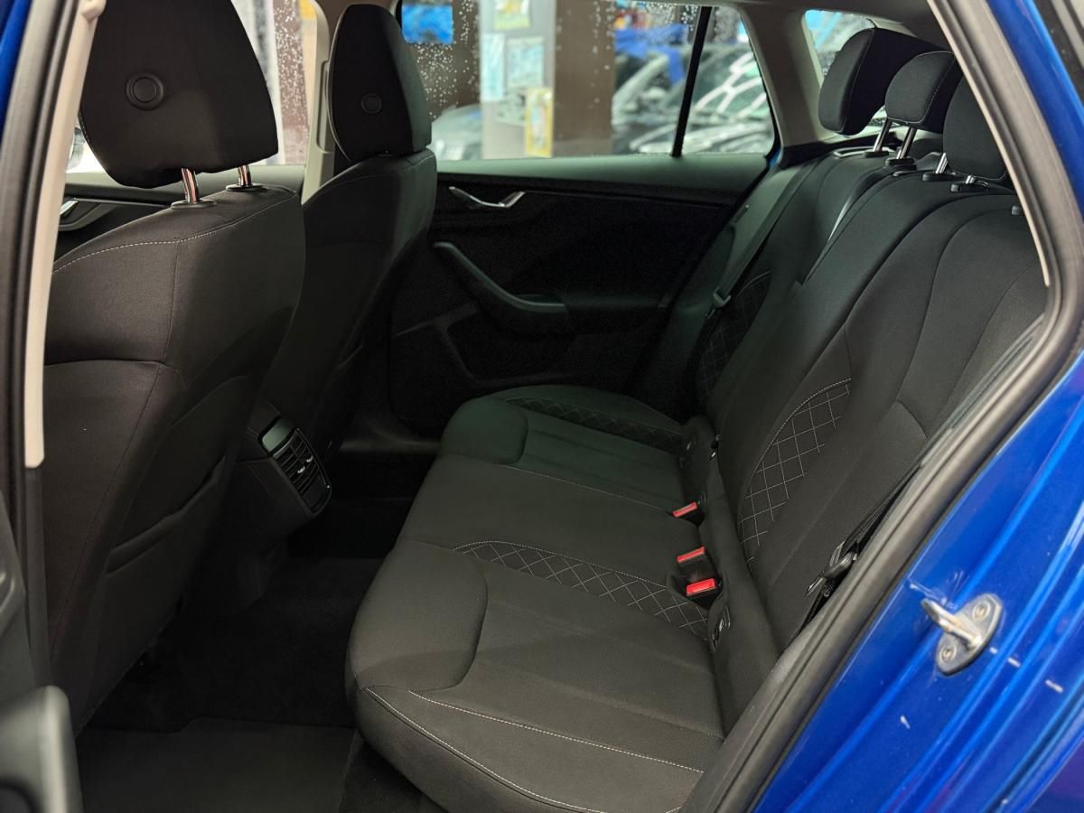 skoda-kamiq-2023-gasolina-999cc