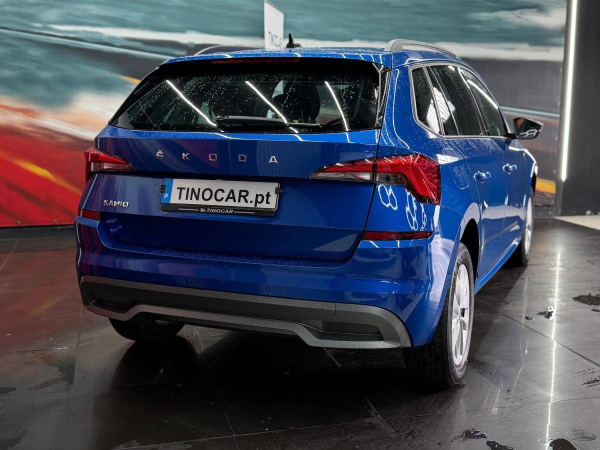 skoda-kamiq-2023-gasolina-999cc