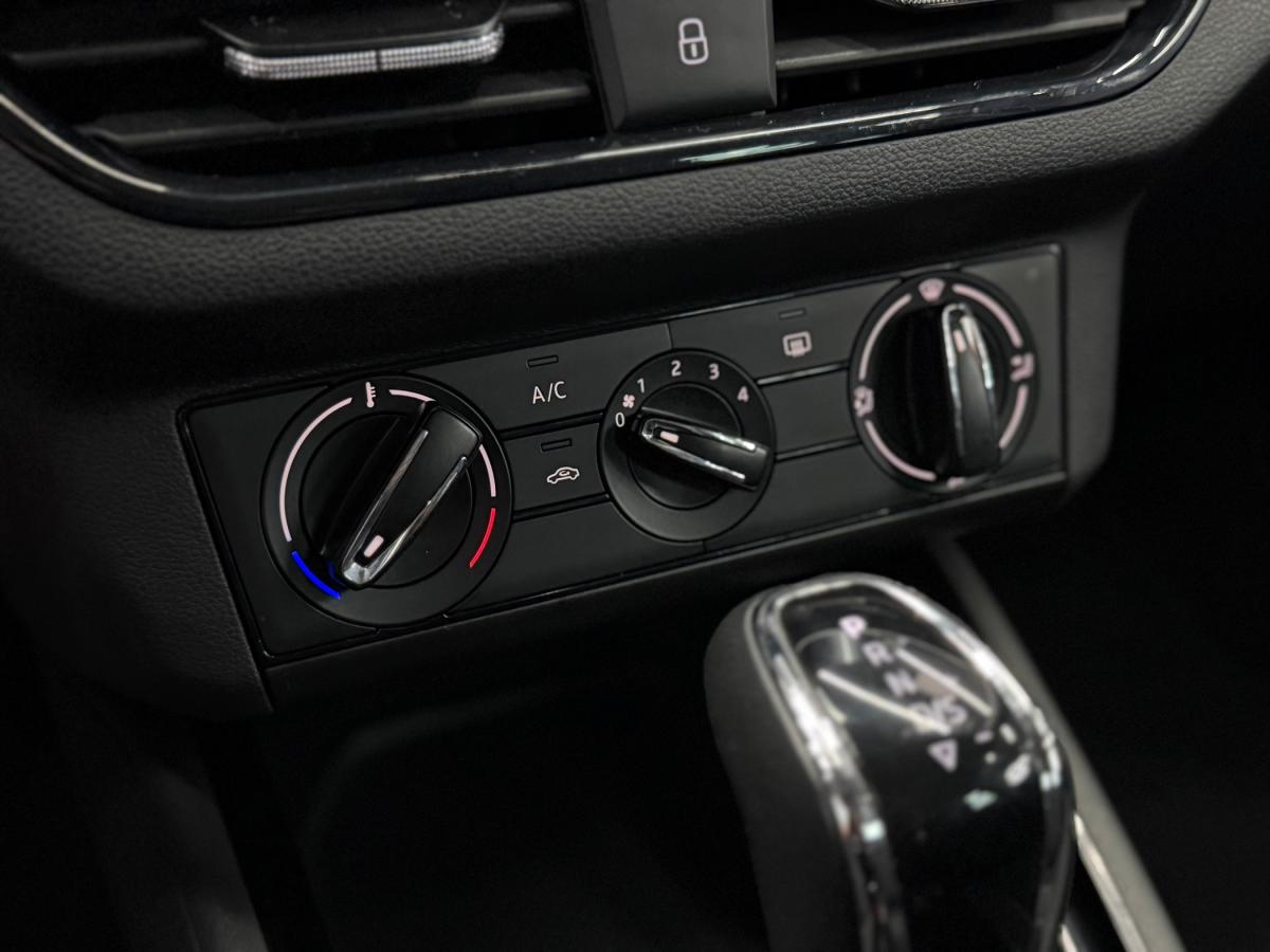 skoda-kamiq-2023-gasolina-999cc