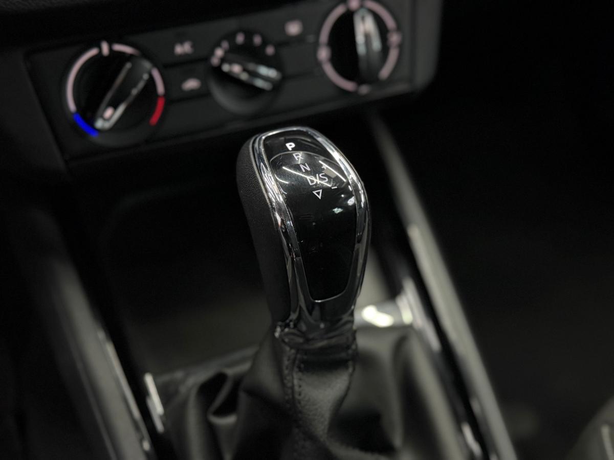skoda-kamiq-2023-gasolina-999cc