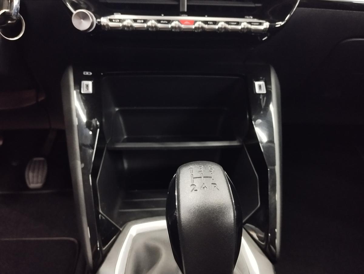peugeot-208-2024-gasolina-1199cc