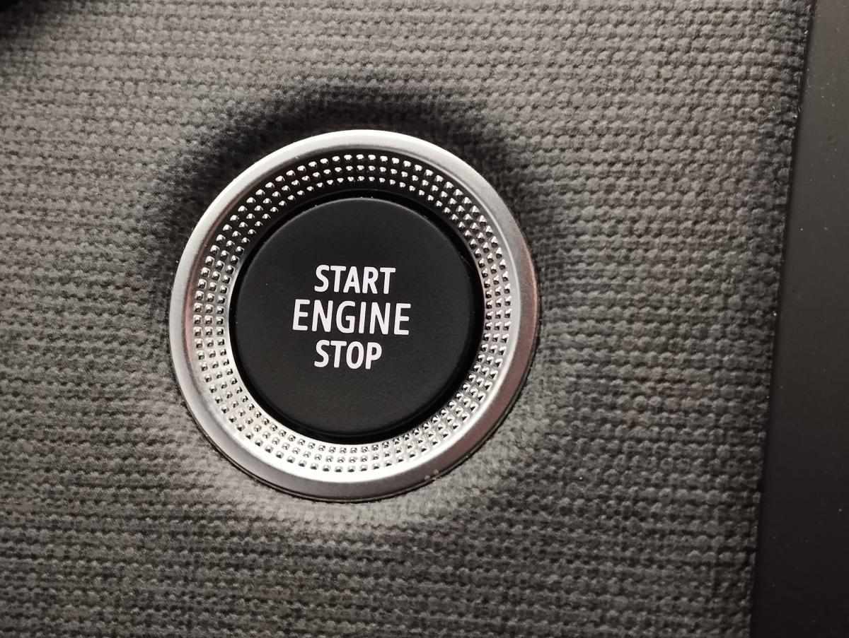 mitsubishi-colt-2025-gasolina-999cc