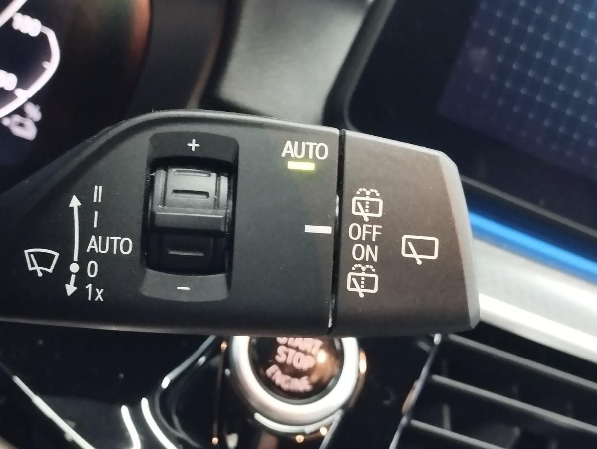 bmw-serie-5-2023-hibrido-a-gasolina-1998cc