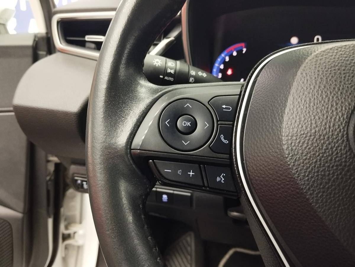 toyota-corolla-2022-hibrido-a-gasolina-1798cc