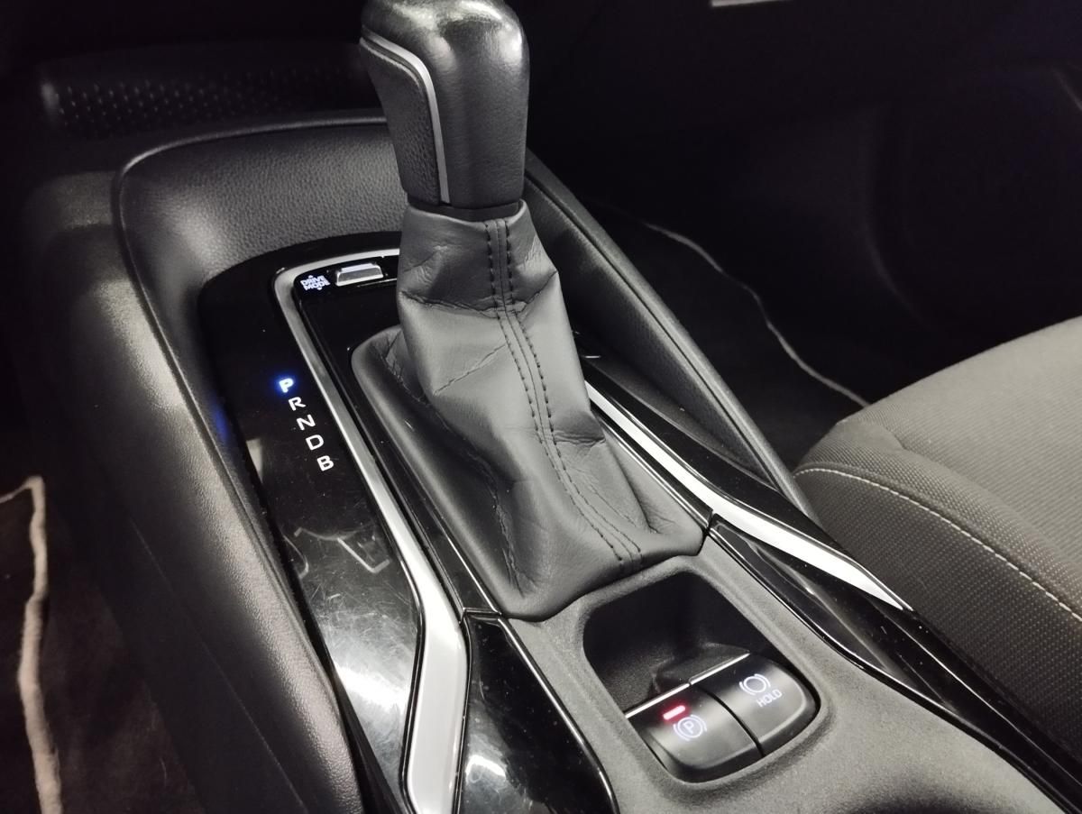 toyota-corolla-2022-hibrido-a-gasolina-1798cc