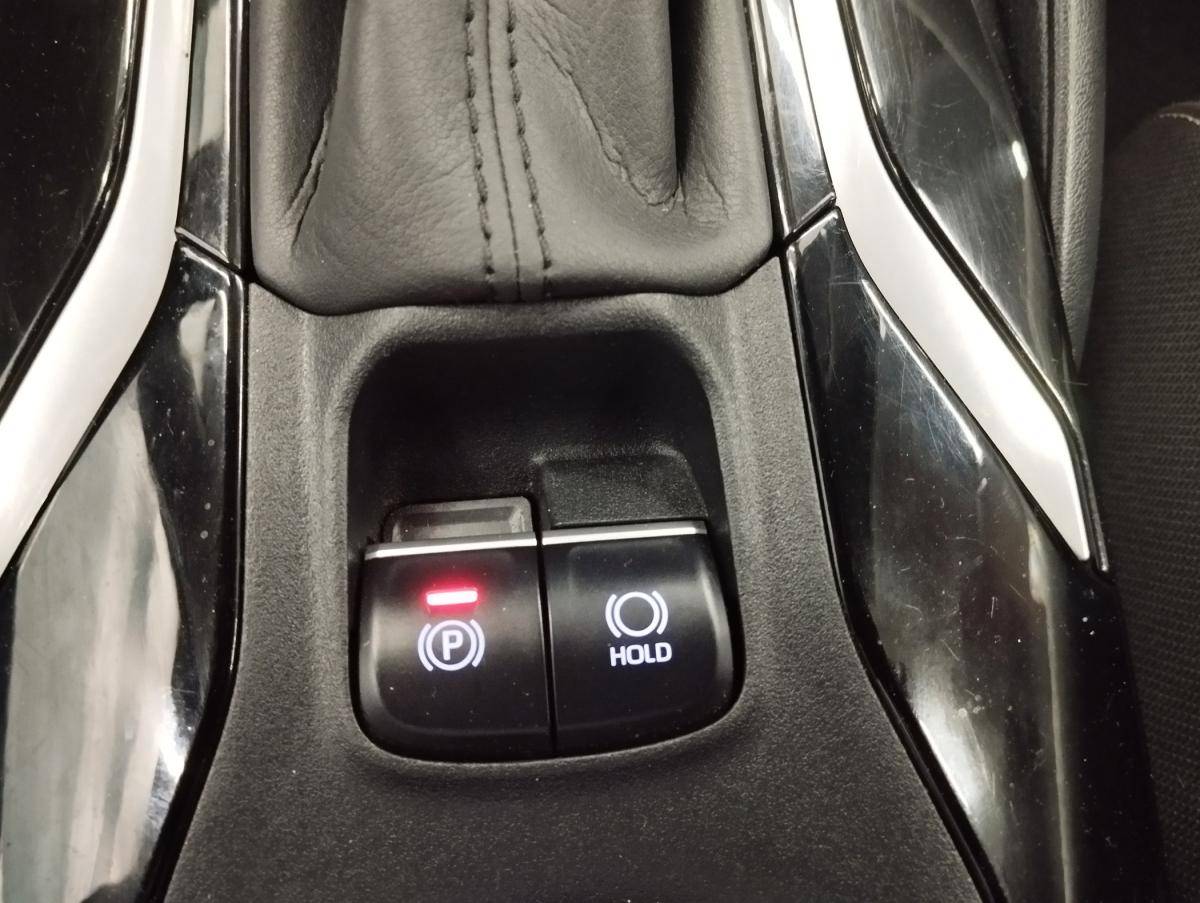 toyota-corolla-2022-hibrido-a-gasolina-1798cc