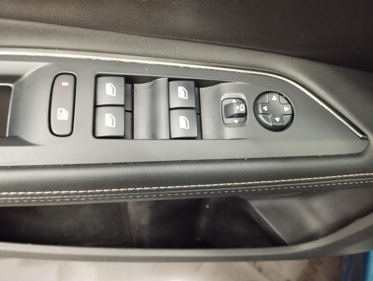peugeot-5008-2019-diesel-1499cc