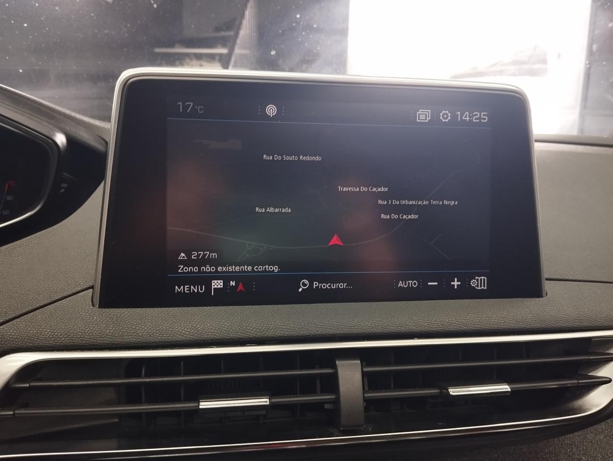 peugeot-5008-2019-diesel-1499cc