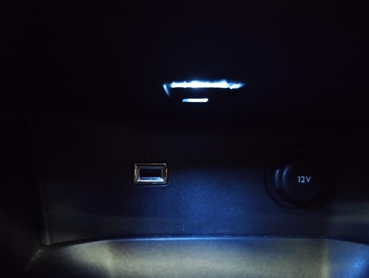 peugeot-5008-2019-diesel-1499cc