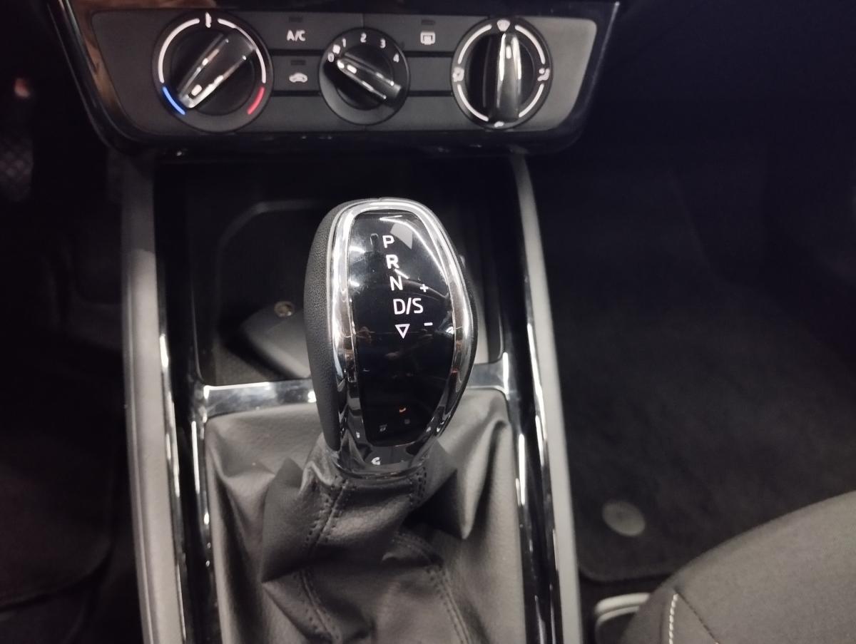 skoda-kamiq-2024-gasolina-999cc