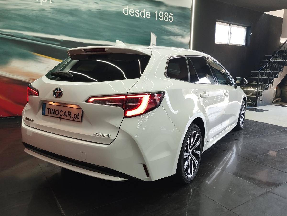 toyota-corolla-2022-hibrido-a-gasolina-1798cc