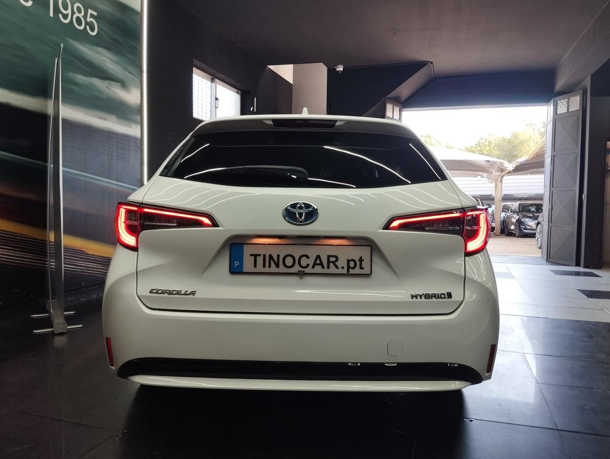 toyota-corolla-2022-hibrido-a-gasolina-1798cc