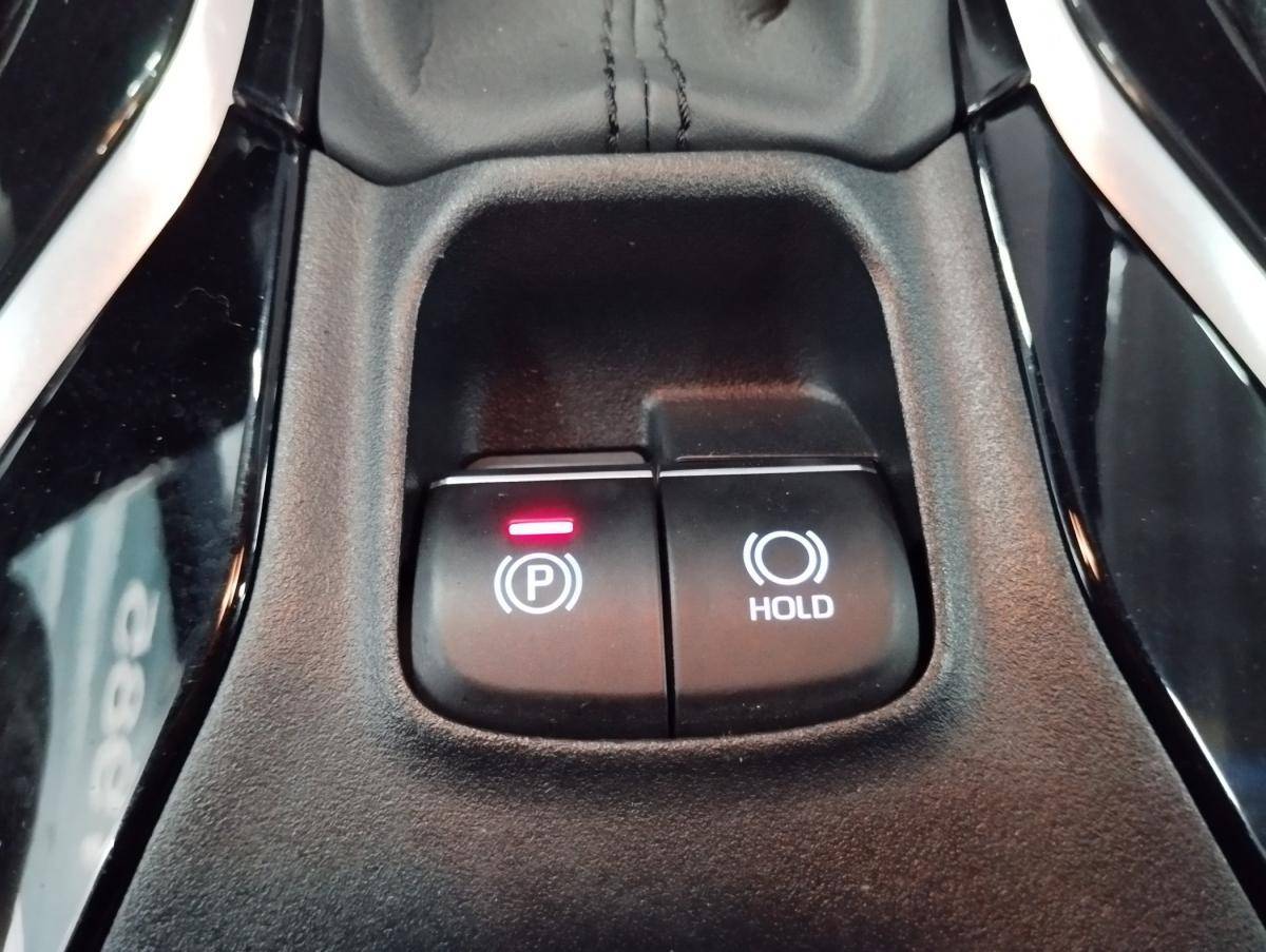 toyota-corolla-2022-hibrido-a-gasolina-1798cc