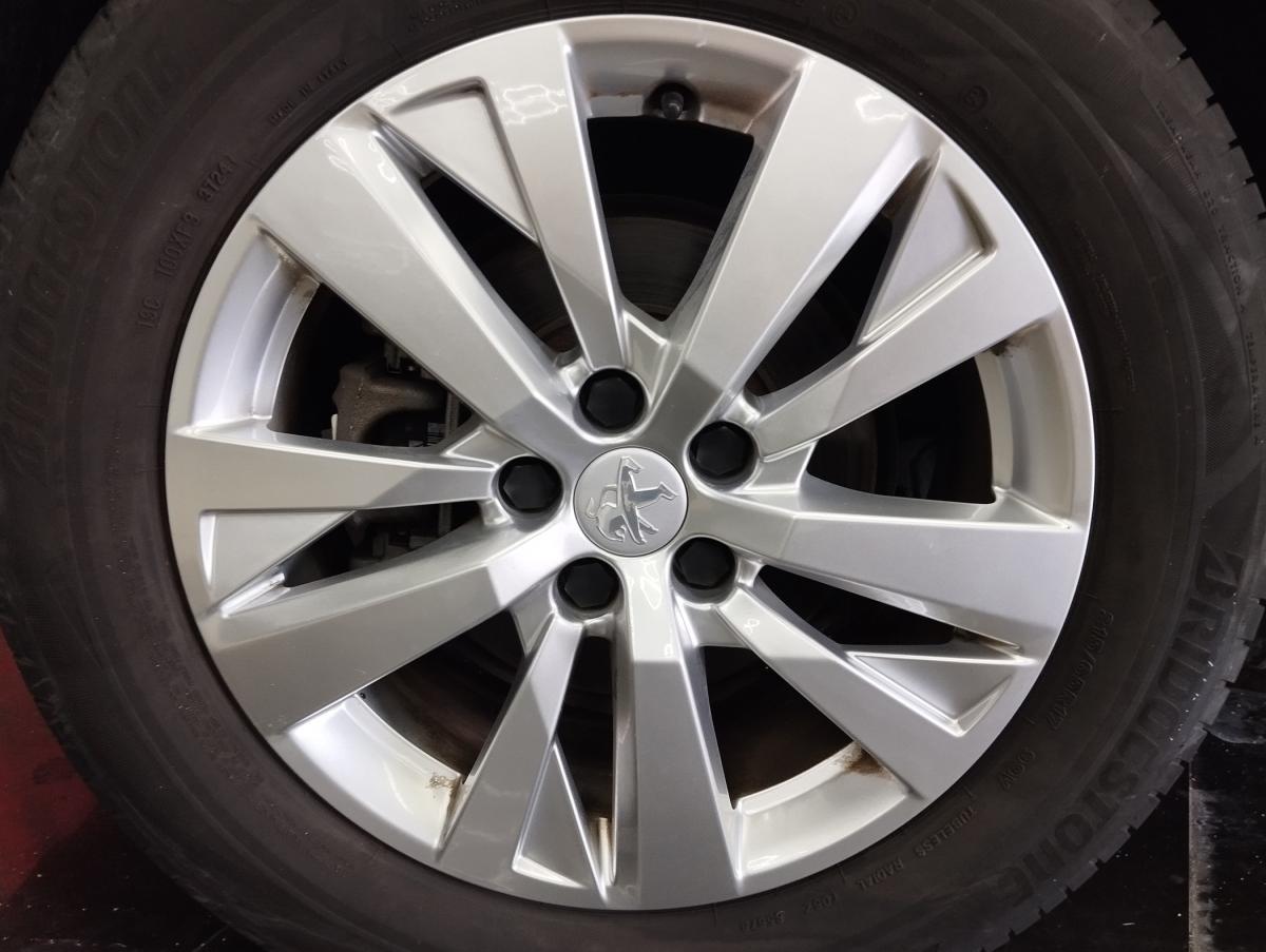 peugeot-3008-2023-diesel-1499cc