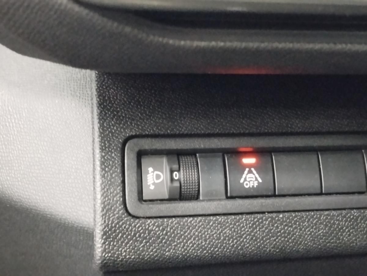peugeot-3008-2023-diesel-1499cc