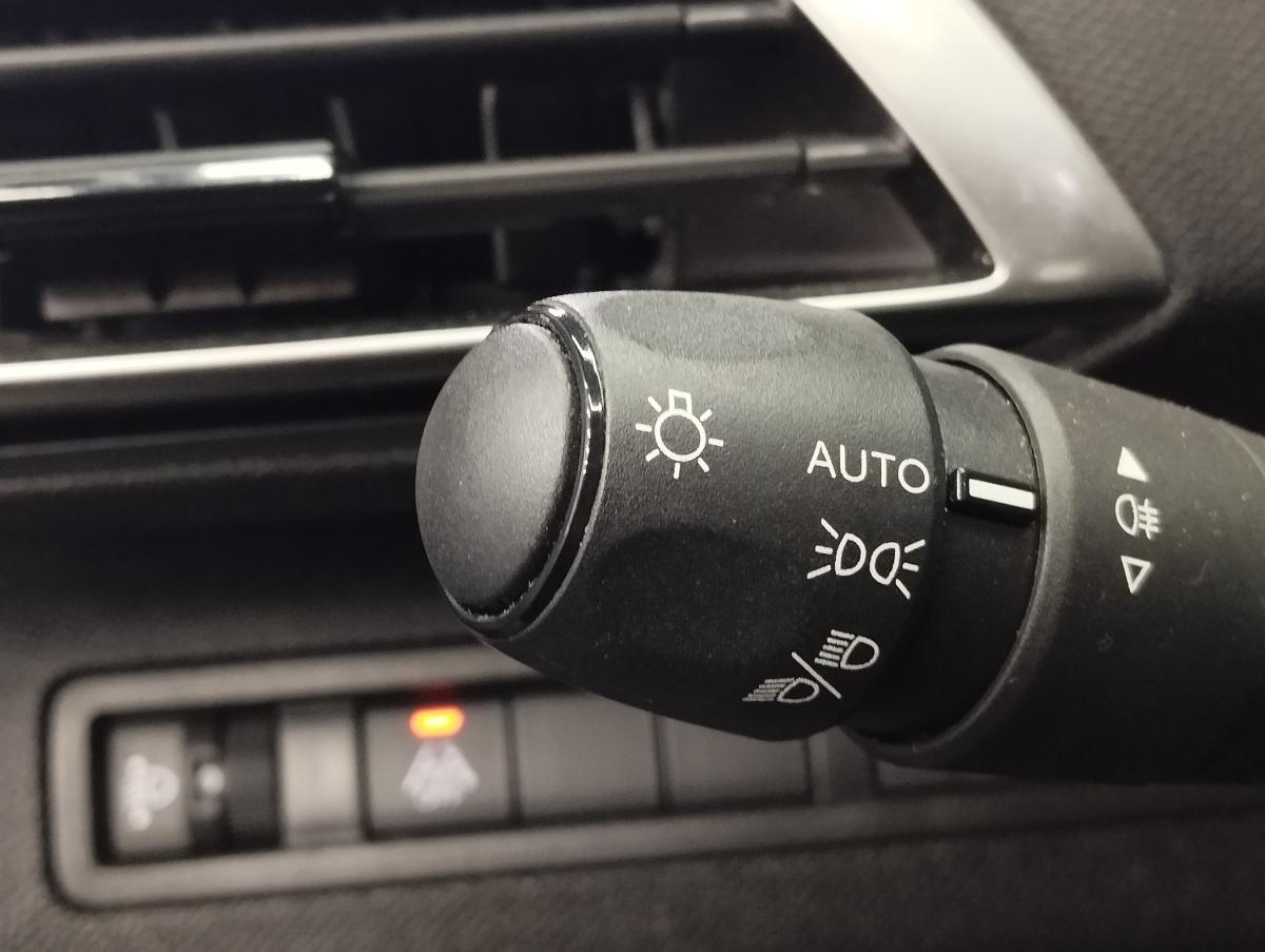 peugeot-3008-2023-diesel-1499cc