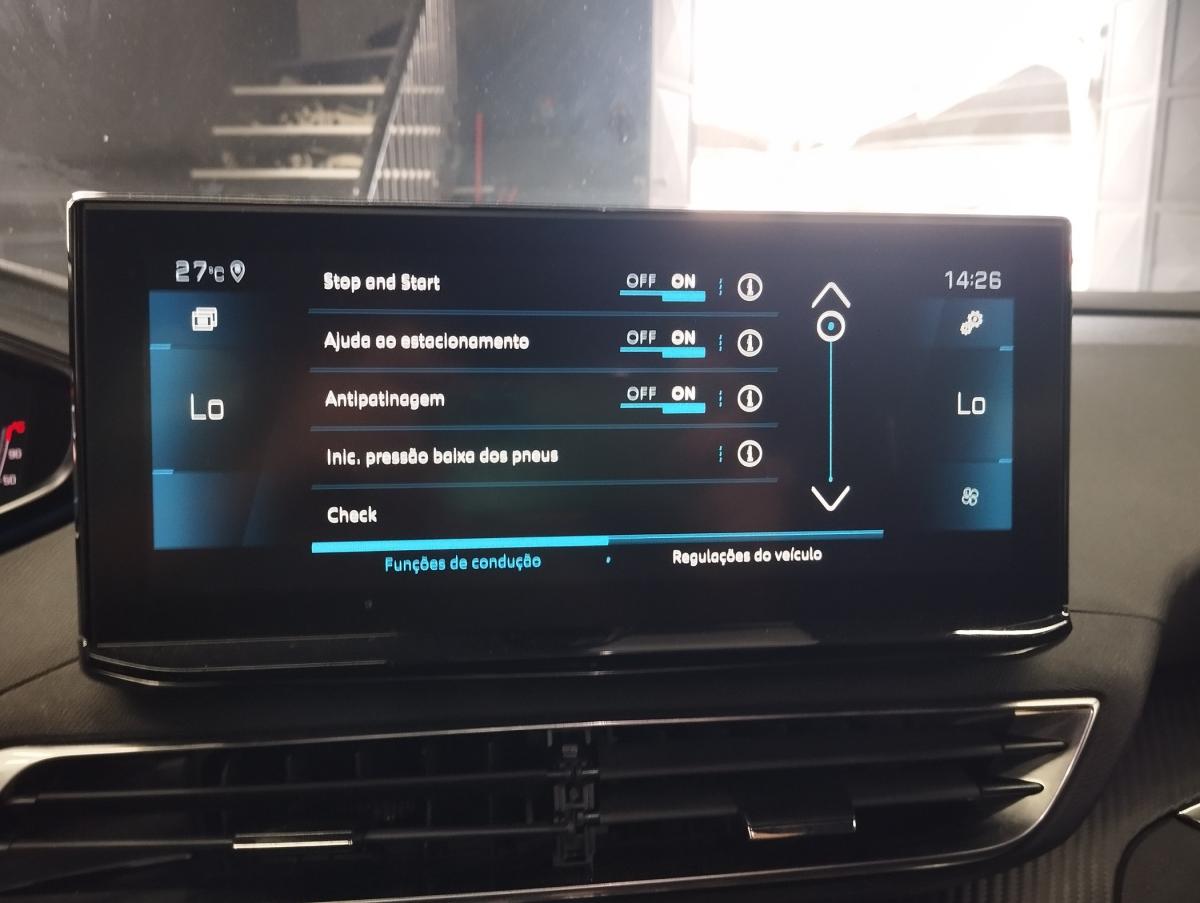 peugeot-3008-2023-diesel-1499cc