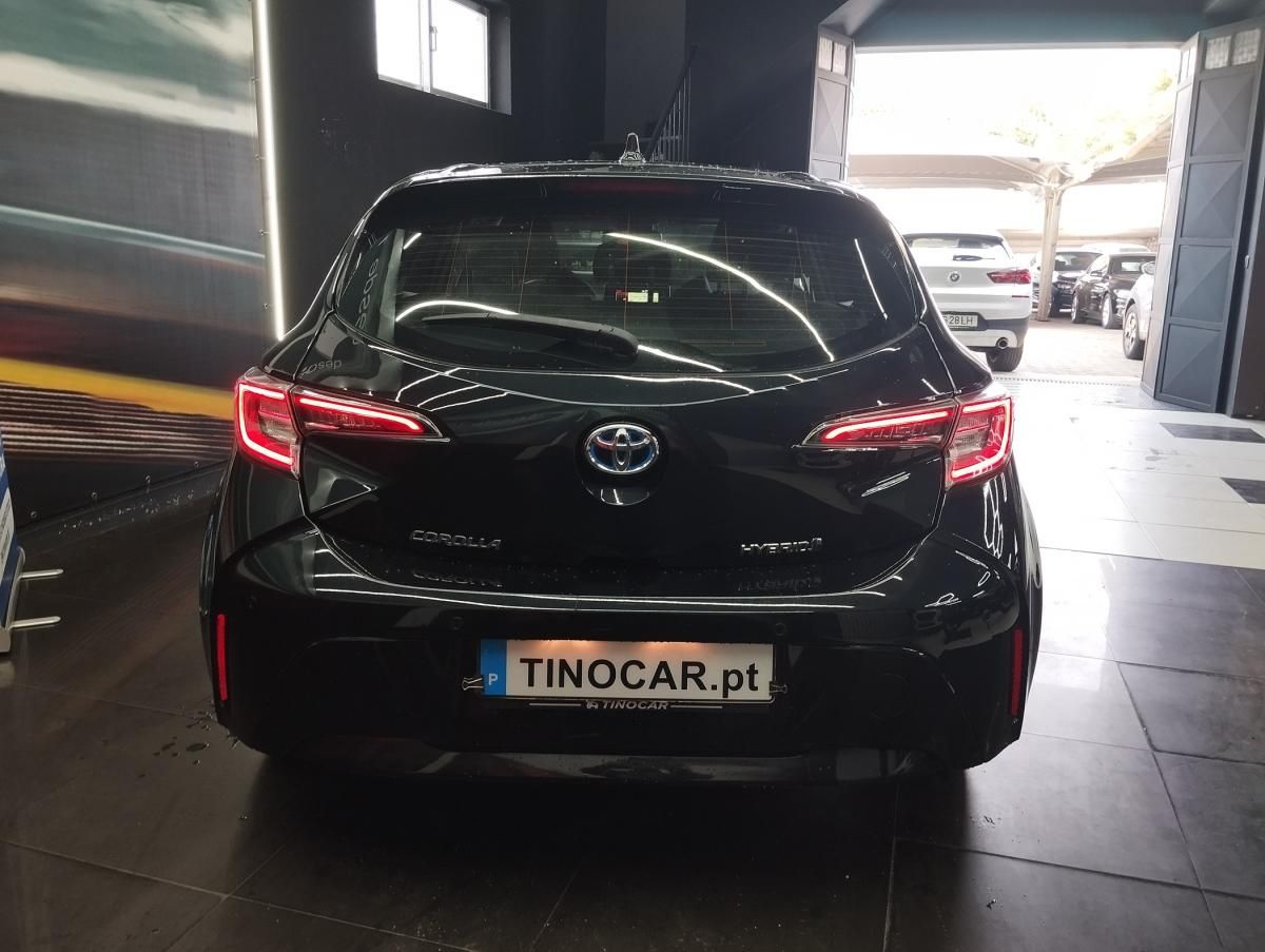 toyota-corolla-2022-hibrido-a-gasolina-1798cc