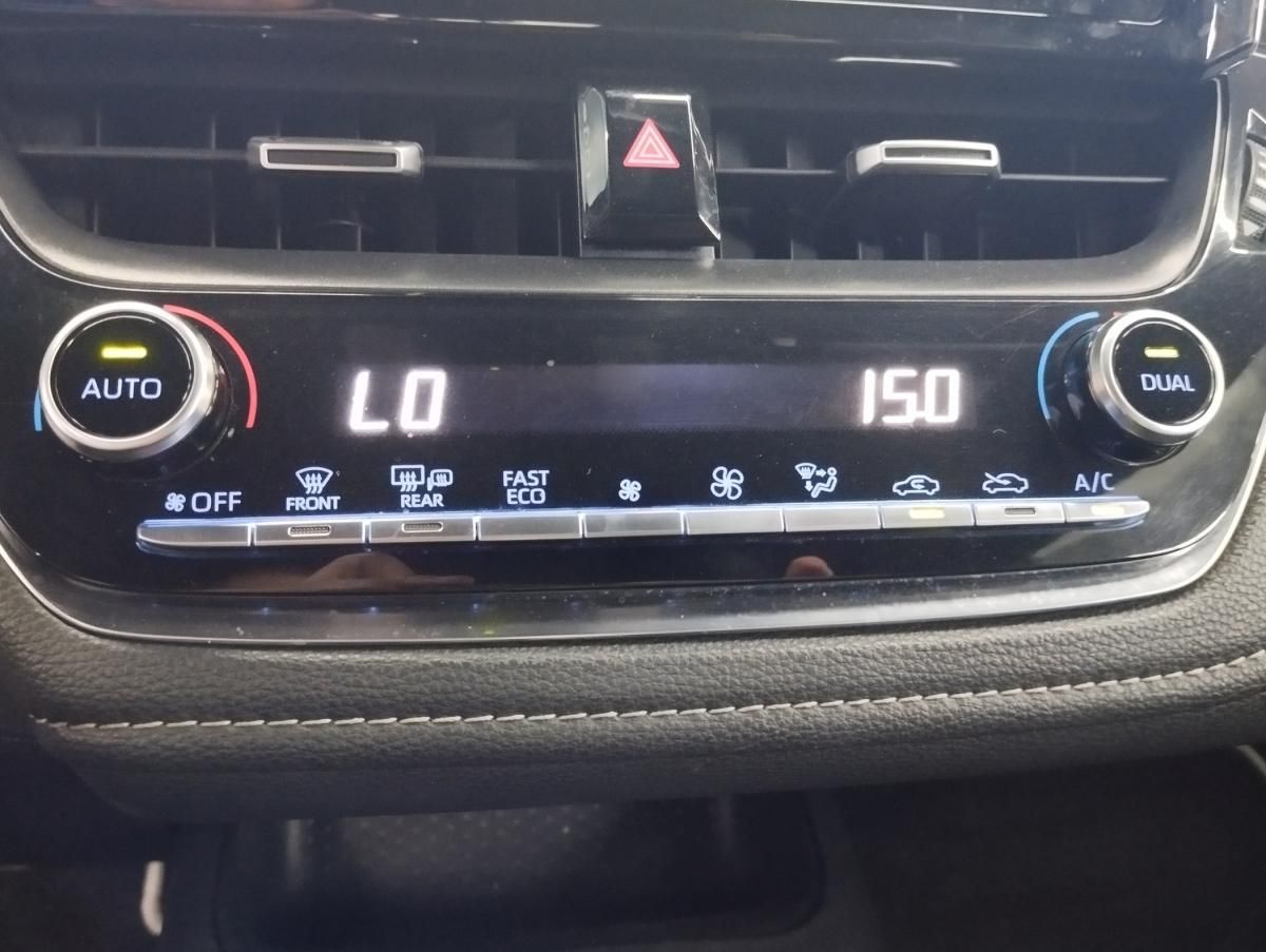 toyota-corolla-2022-hibrido-a-gasolina-1798cc