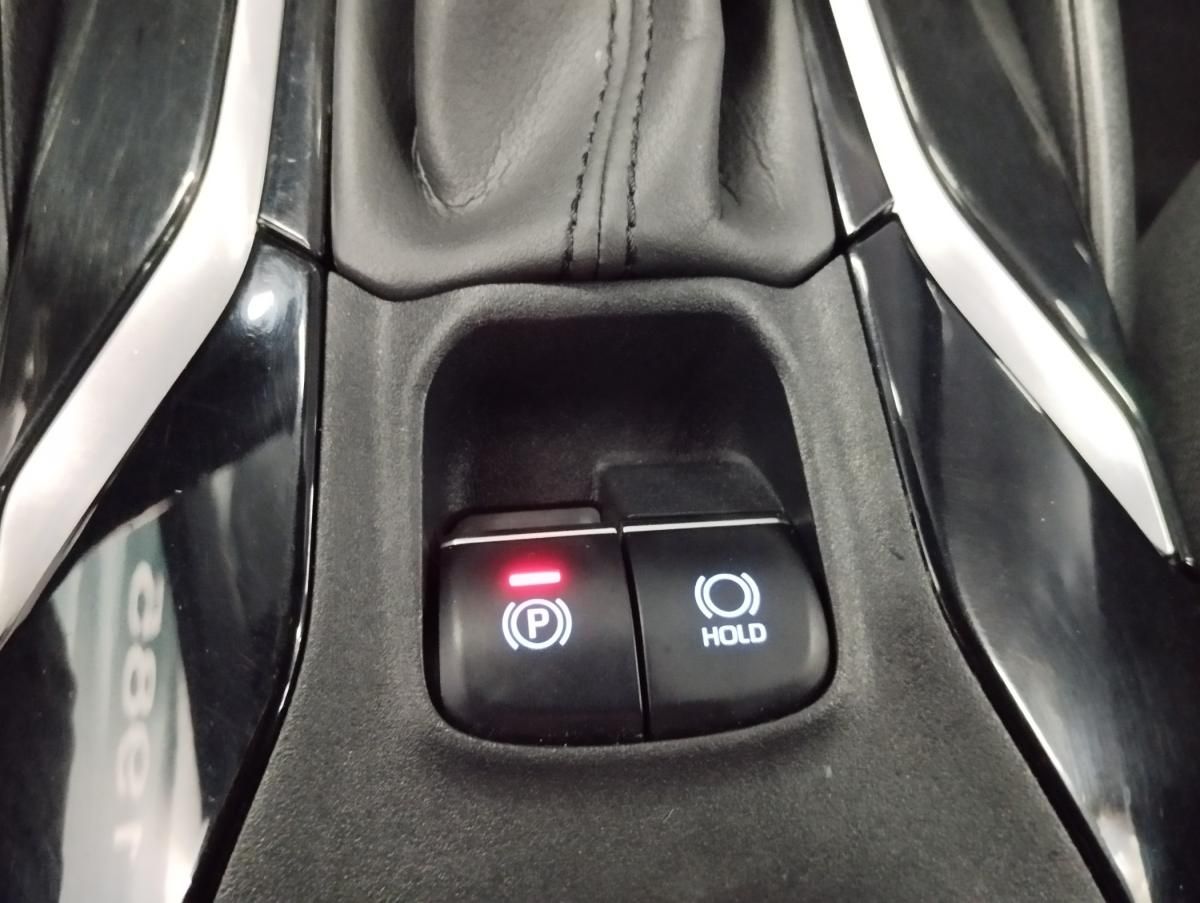 toyota-corolla-2022-hibrido-a-gasolina-1798cc