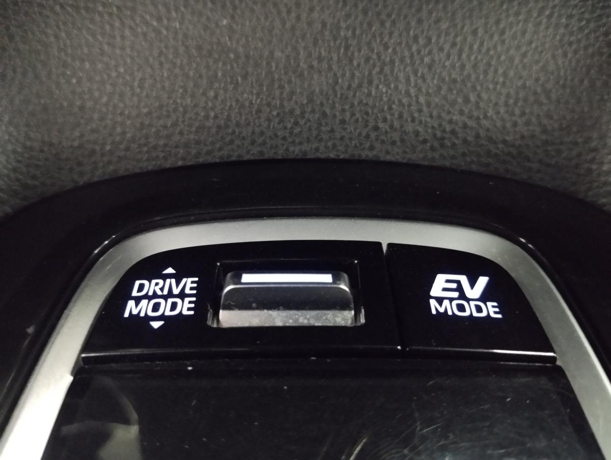 toyota-corolla-2022-hibrido-a-gasolina-1798cc