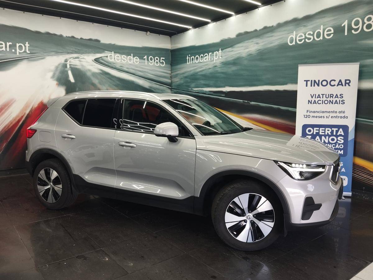 volvo-xc40-2023-gasolina-1477cc