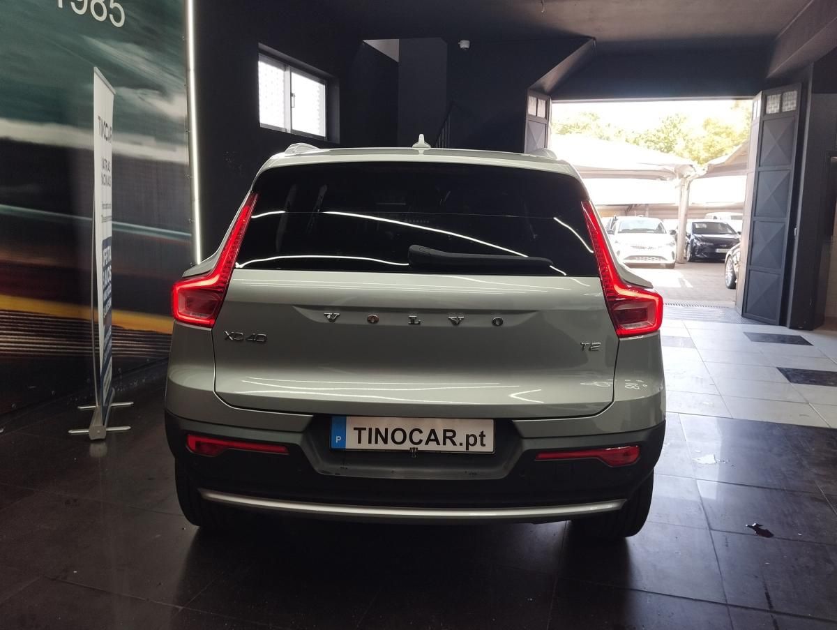 volvo-xc40-2023-gasolina-1477cc