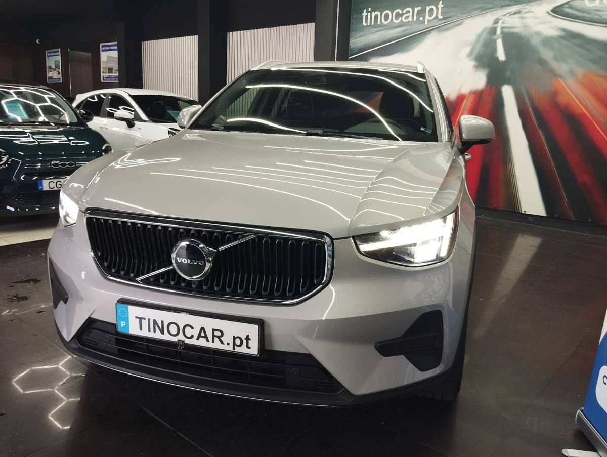 volvo-xc40-2023-gasolina-1477cc