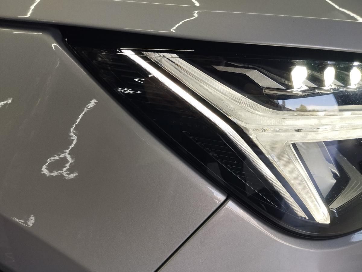 volvo-xc40-2023-gasolina-1477cc