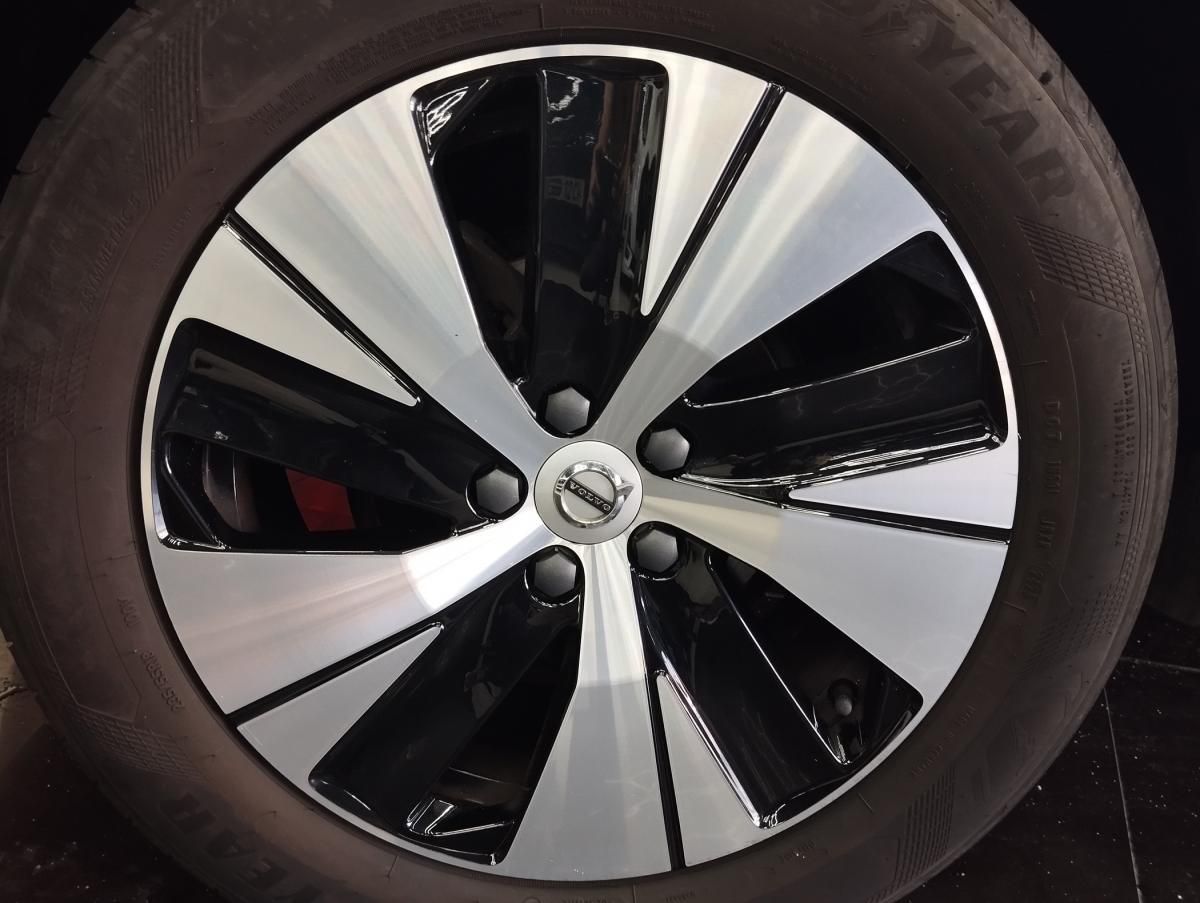 volvo-xc40-2023-gasolina-1477cc