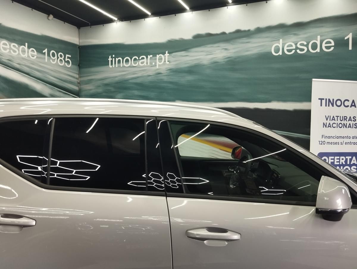 volvo-xc40-2023-gasolina-1477cc