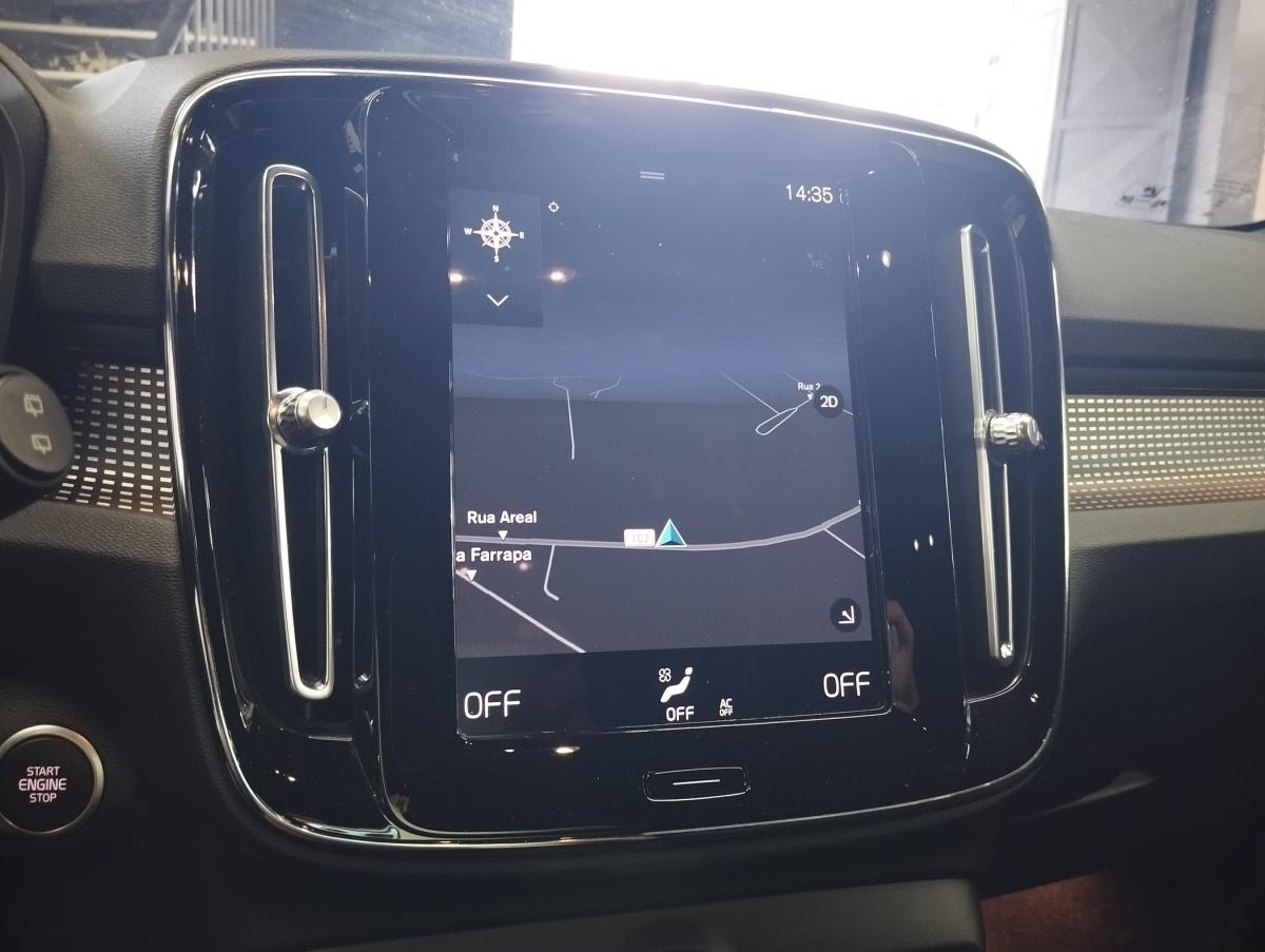 volvo-xc40-2023-gasolina-1477cc