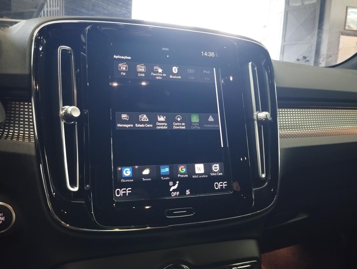volvo-xc40-2023-gasolina-1477cc