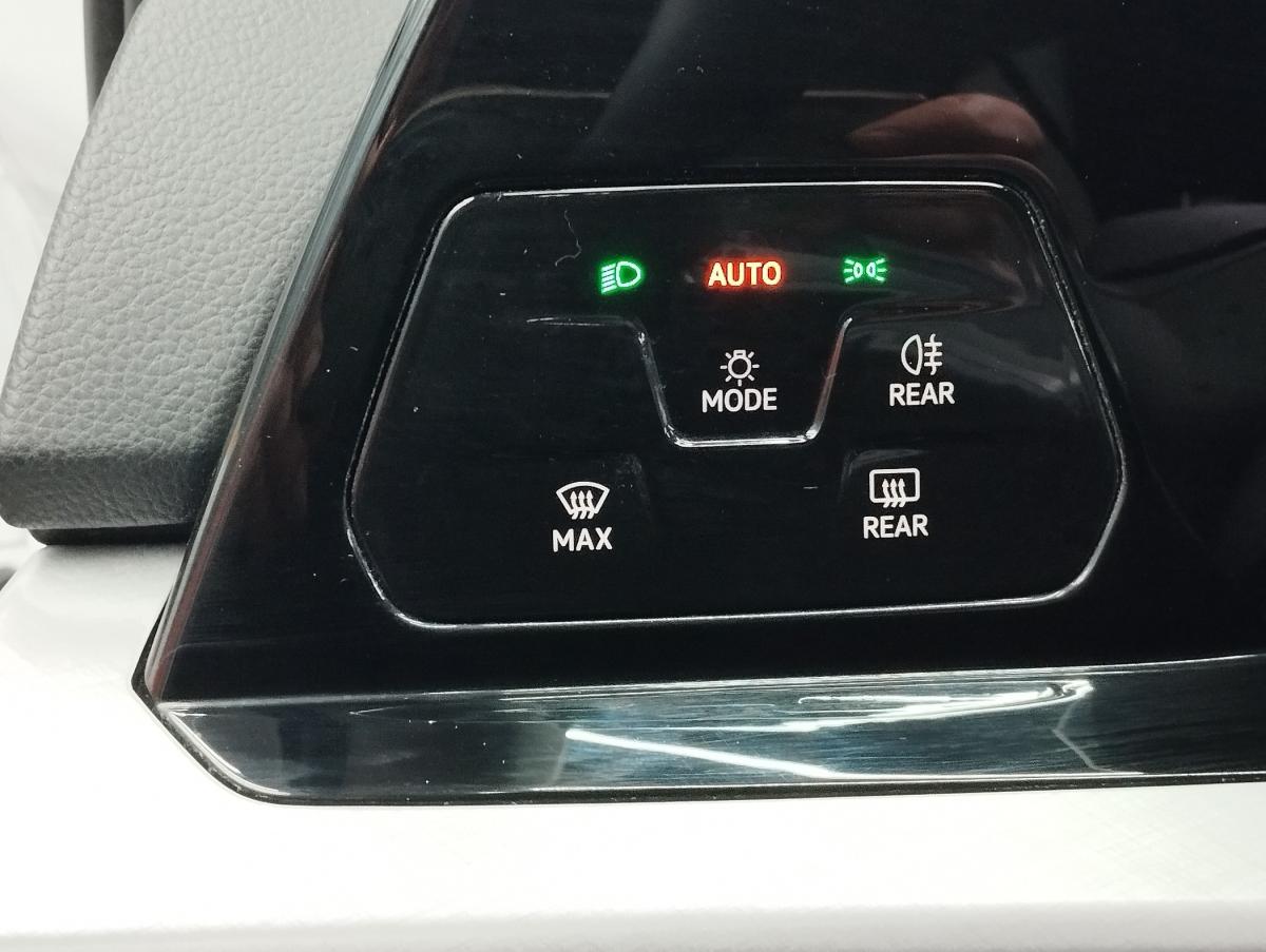 volkswagen-golf-2023-gasolina-999cc