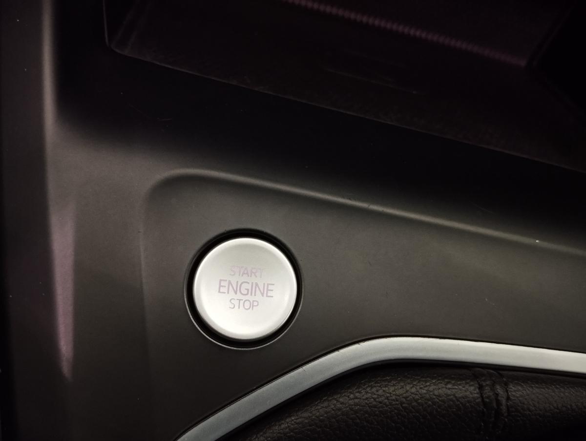 volkswagen-golf-2023-gasolina-999cc