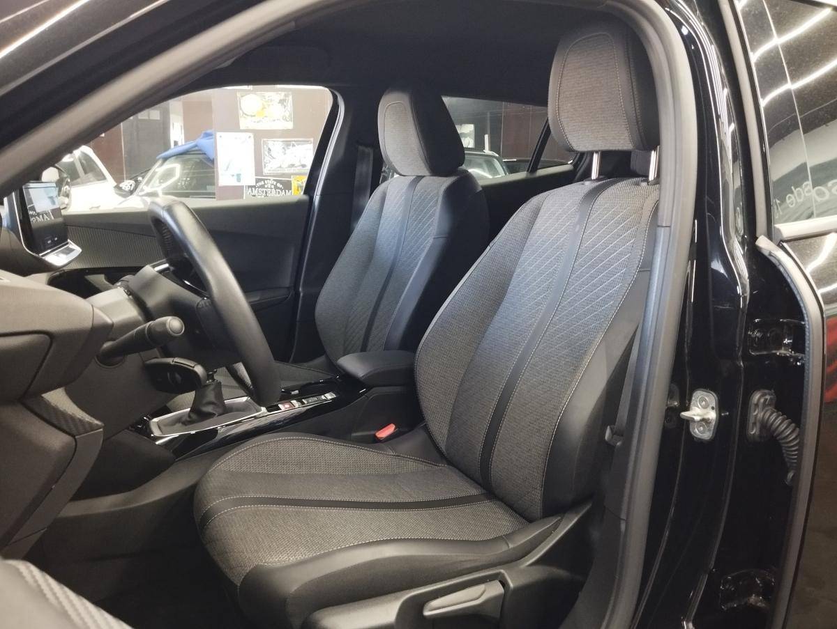 peugeot-2008-2024-gasolina-1199cc
