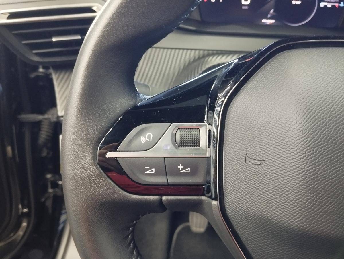 peugeot-2008-2024-gasolina-1199cc